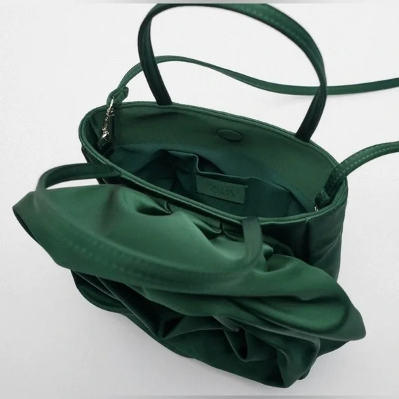 Zara Elegant Green Rose-Shaped Handbag - Picture 2 of 9